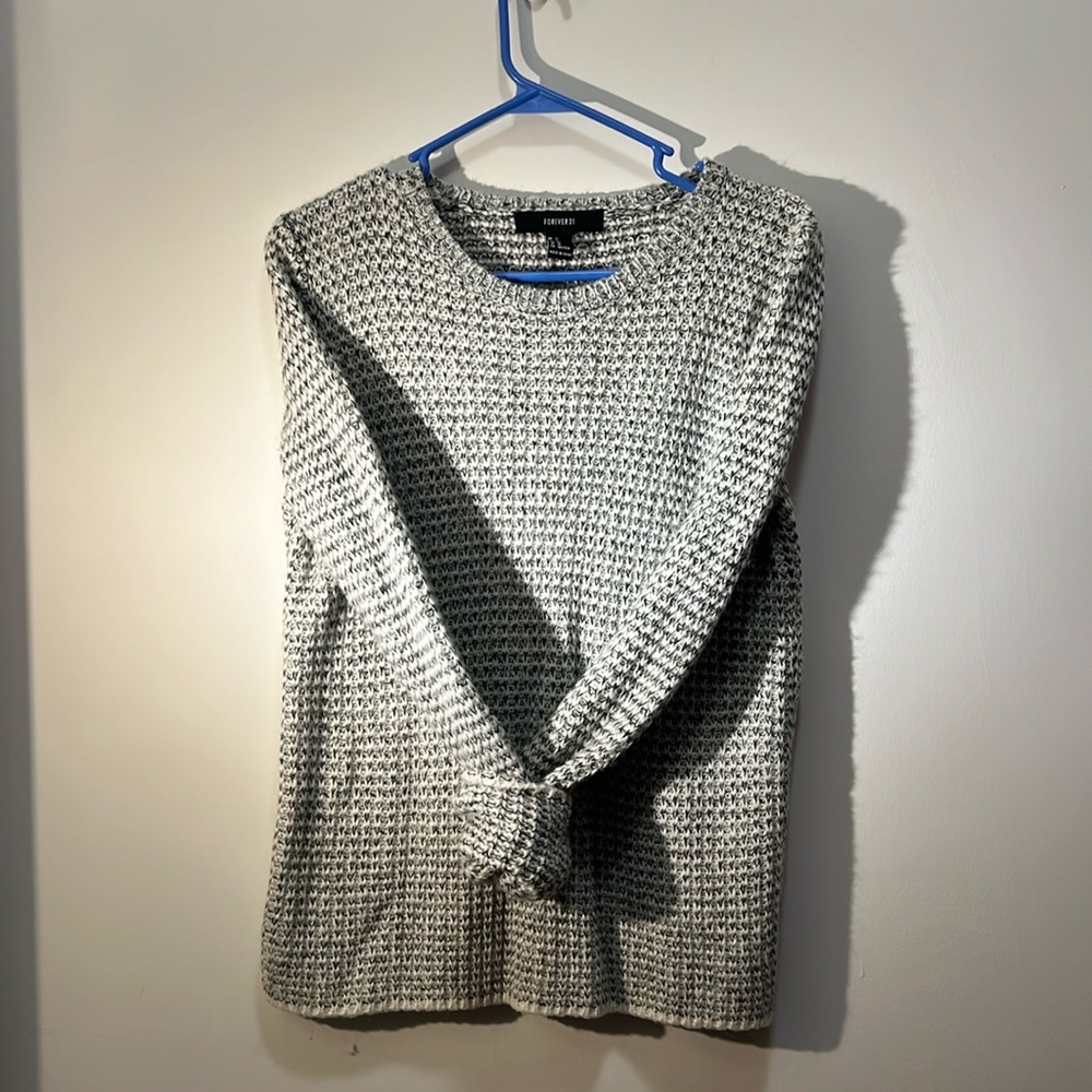 Forever 21 Fleece Crew Neck Sweater